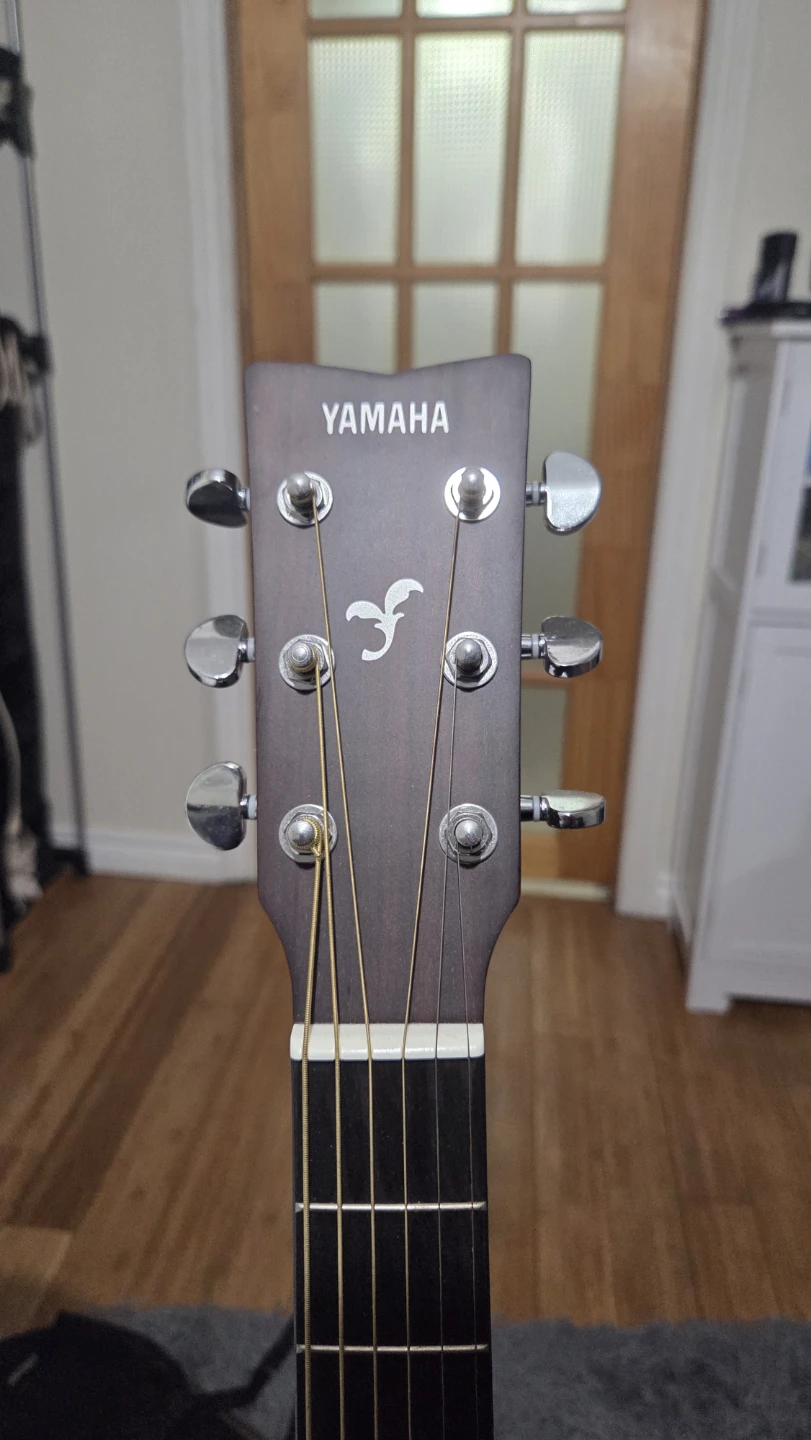 Yamaha Acoustic Guitar - photo 4