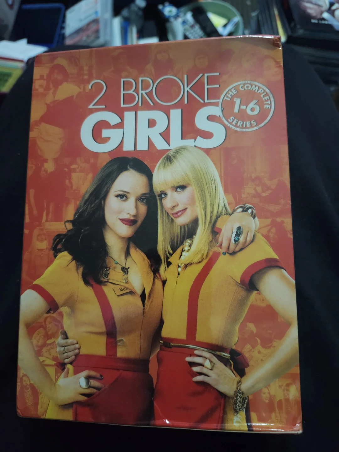 2 Broke Girls Complete Series 1-6 DVD Set
