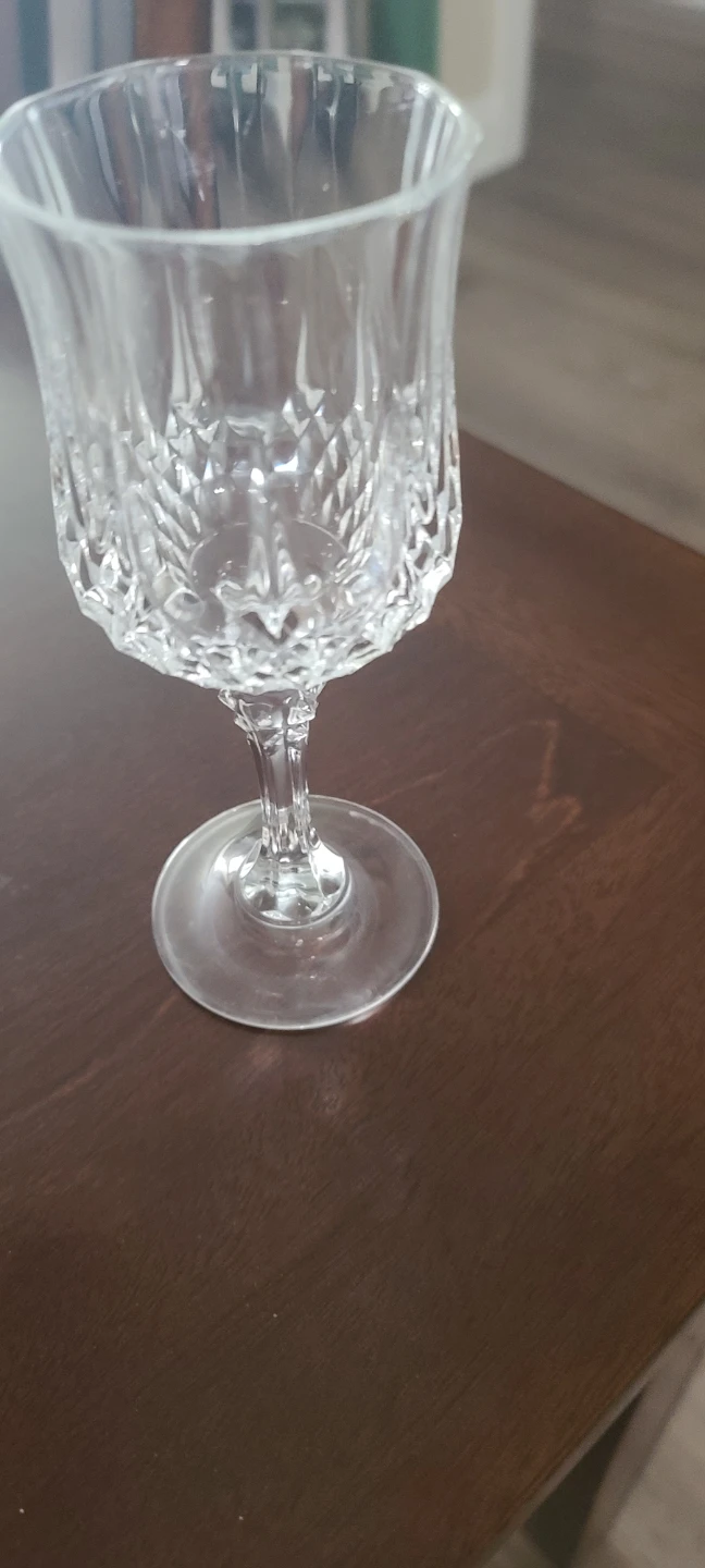 Set of 16 Crystal Cut Wine Glasses