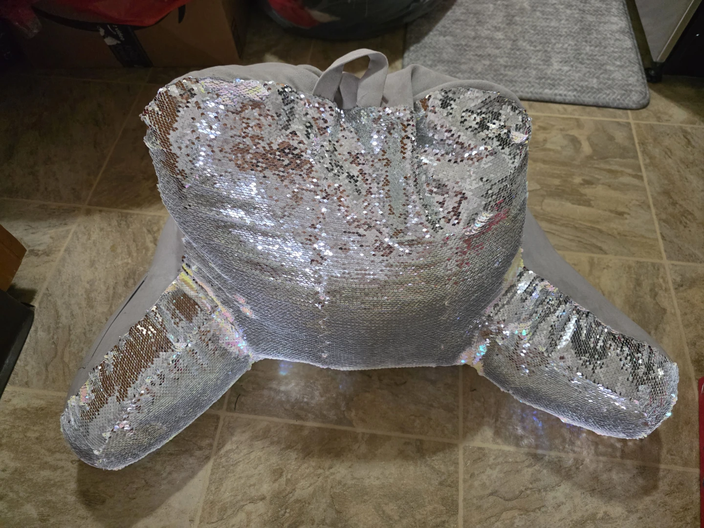 Sequin Reading Pillow - photo 3
