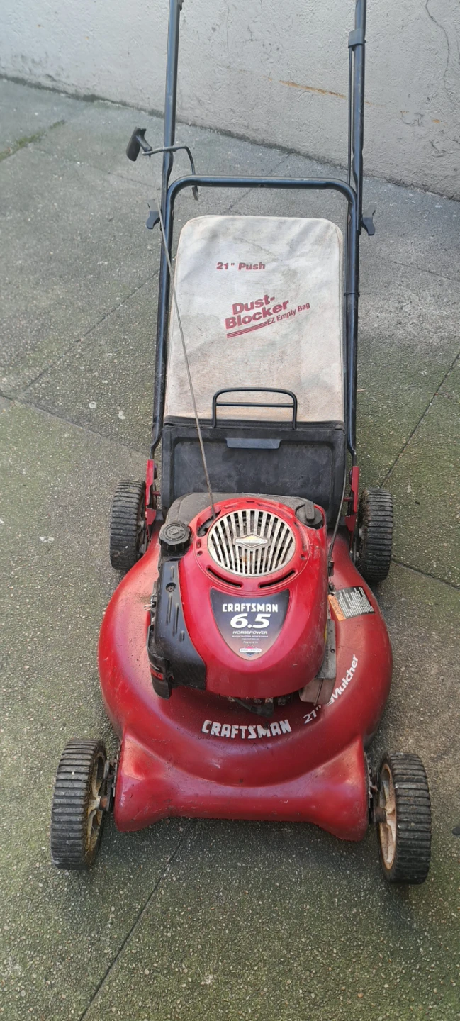 Craftsman 21" Push Mower 6.5 HP Briggs & Stratton - photo 2