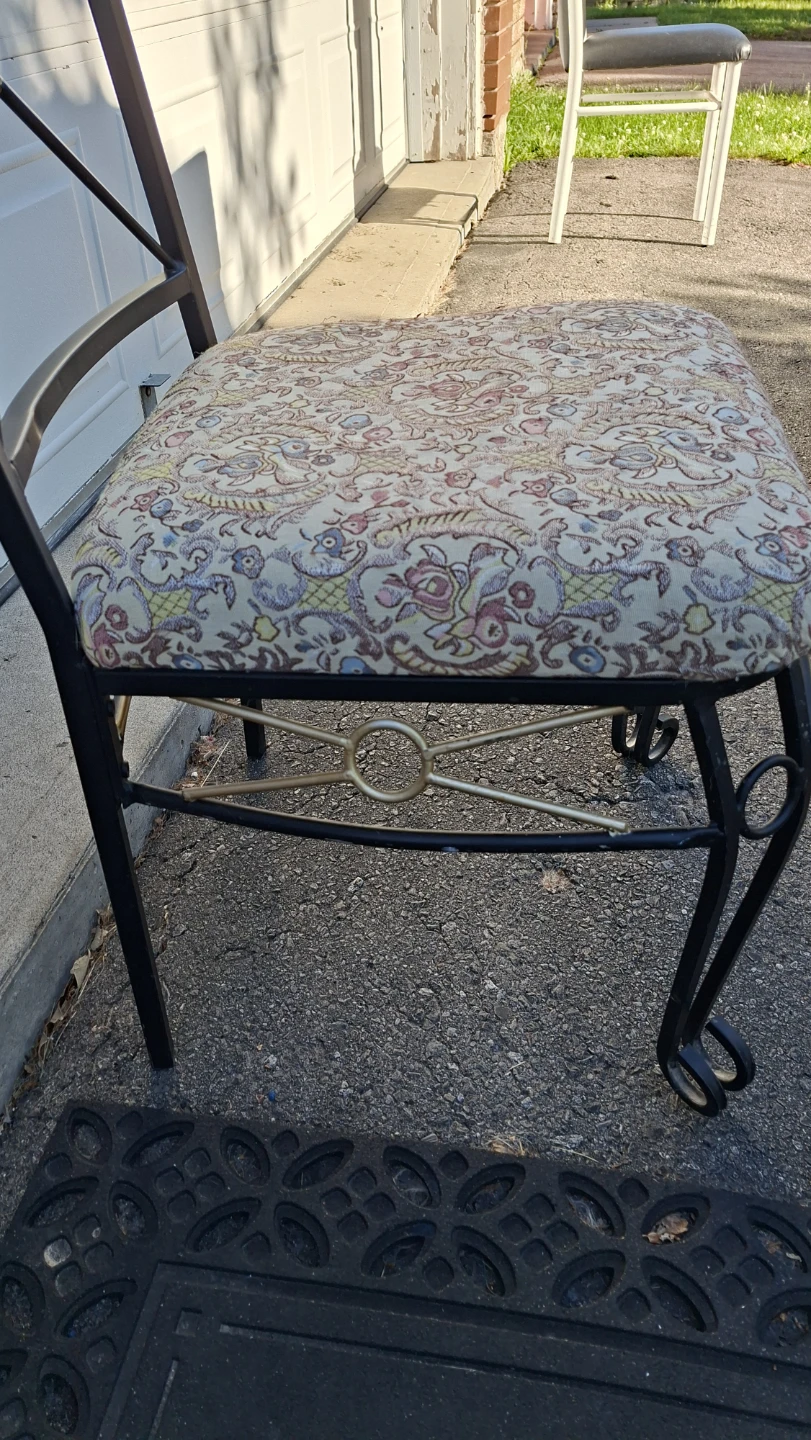 Ornate Metal Vanity Chair with Patterned Seat - photo 3
