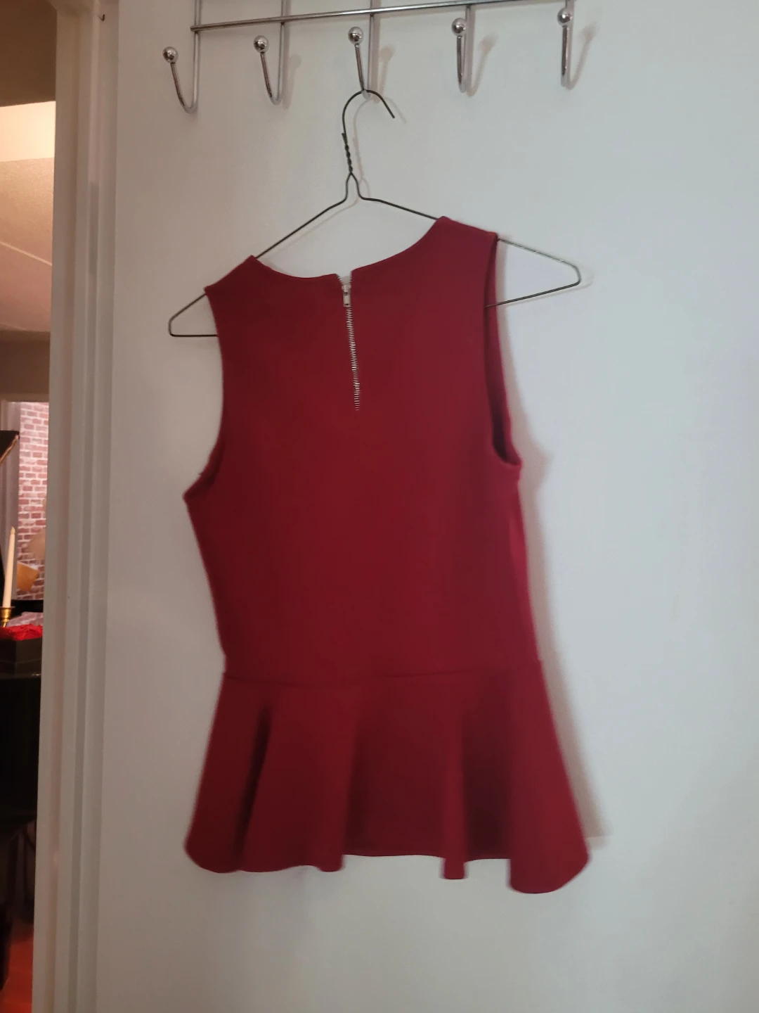 Le Chateau Peplum Top - Red - photo 2
