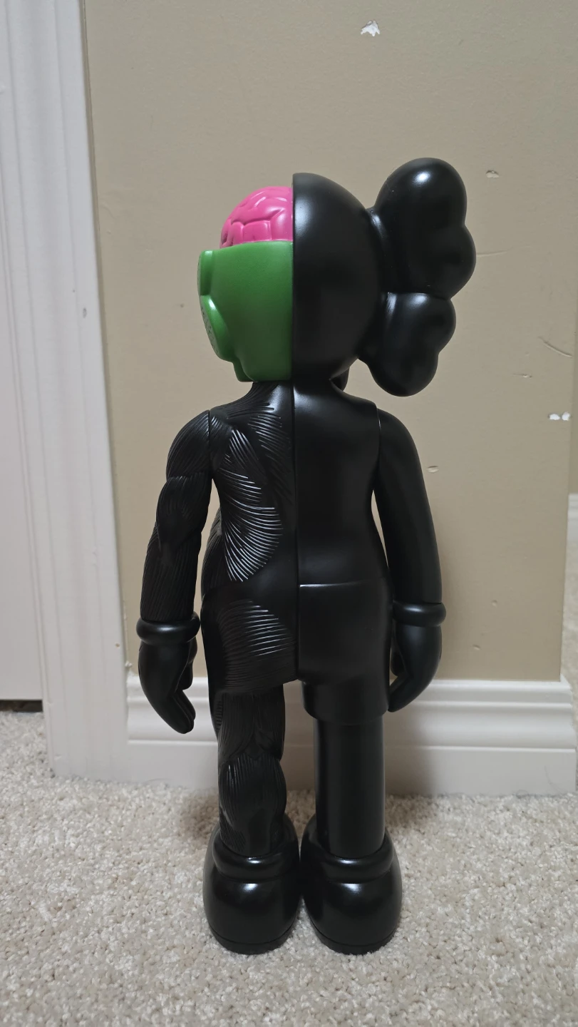 KAWS Flayed Figure - photo 4