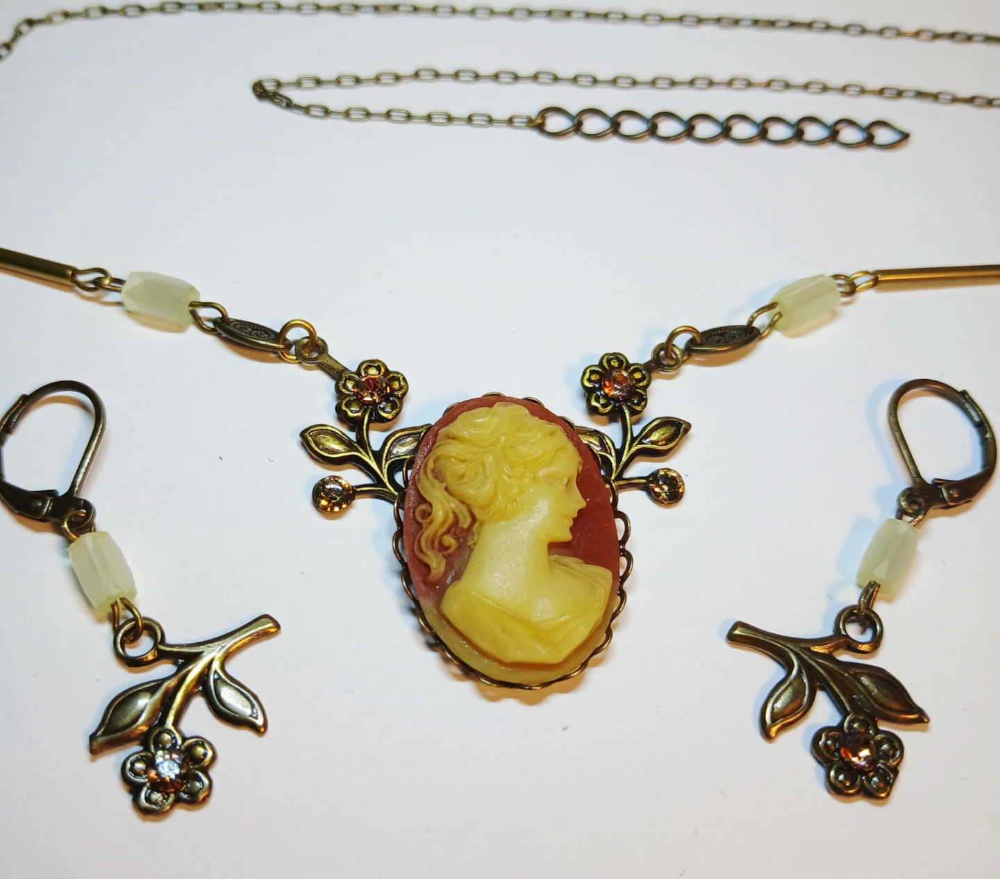 Cameo Necklace and Earring Set