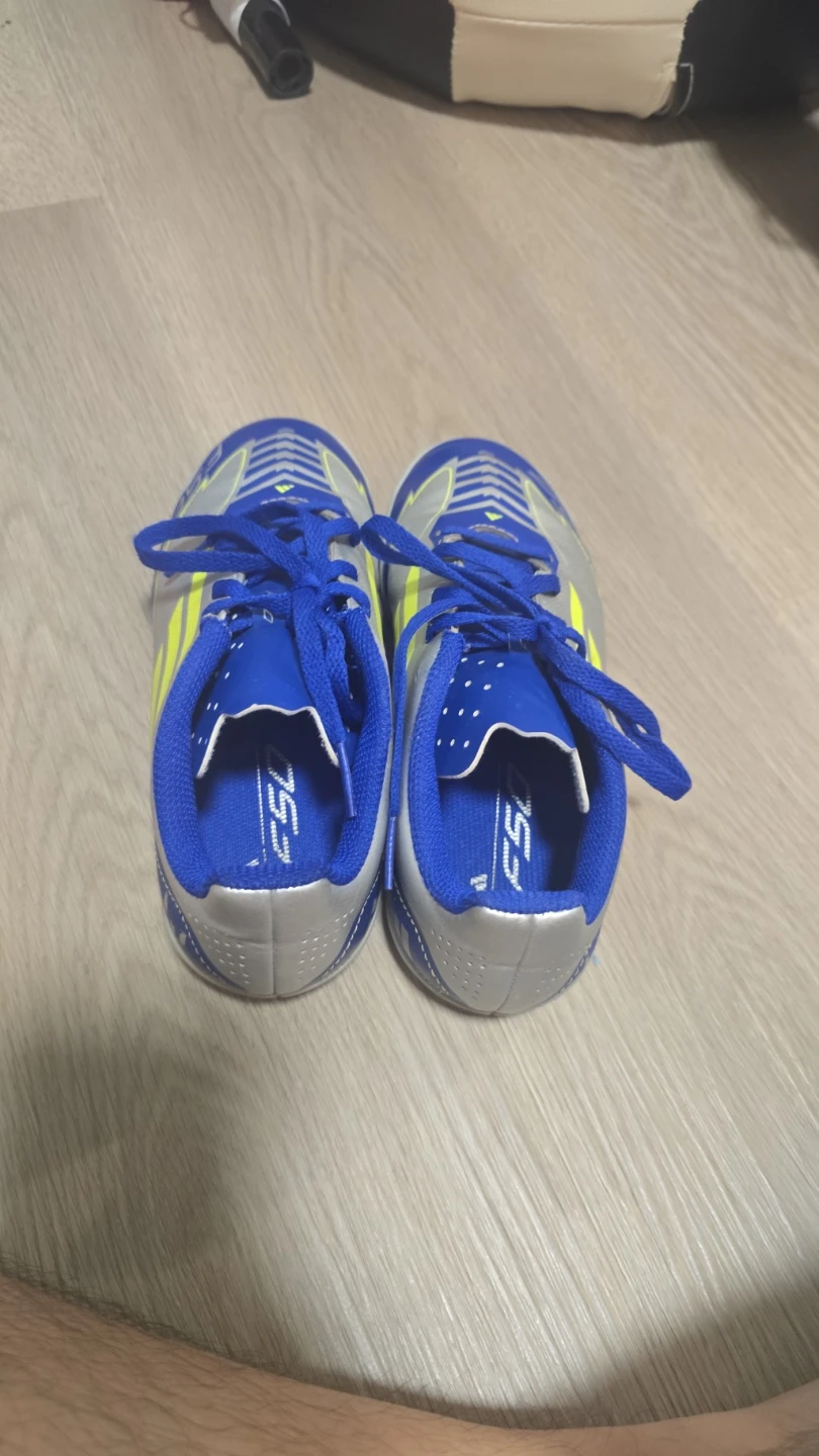 Soccer cleat - photo 4