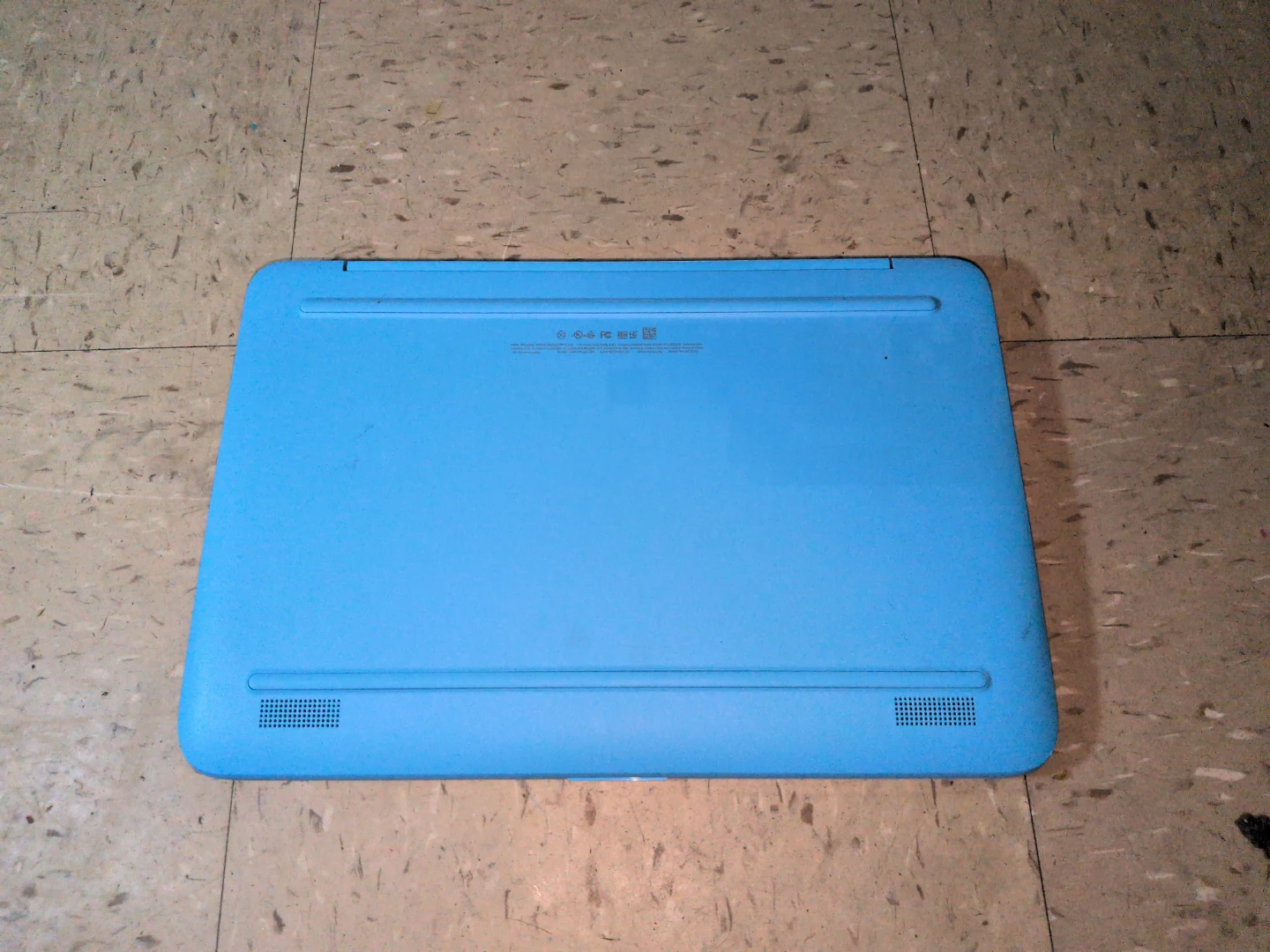HP Stream Blue Laptop - photo 3