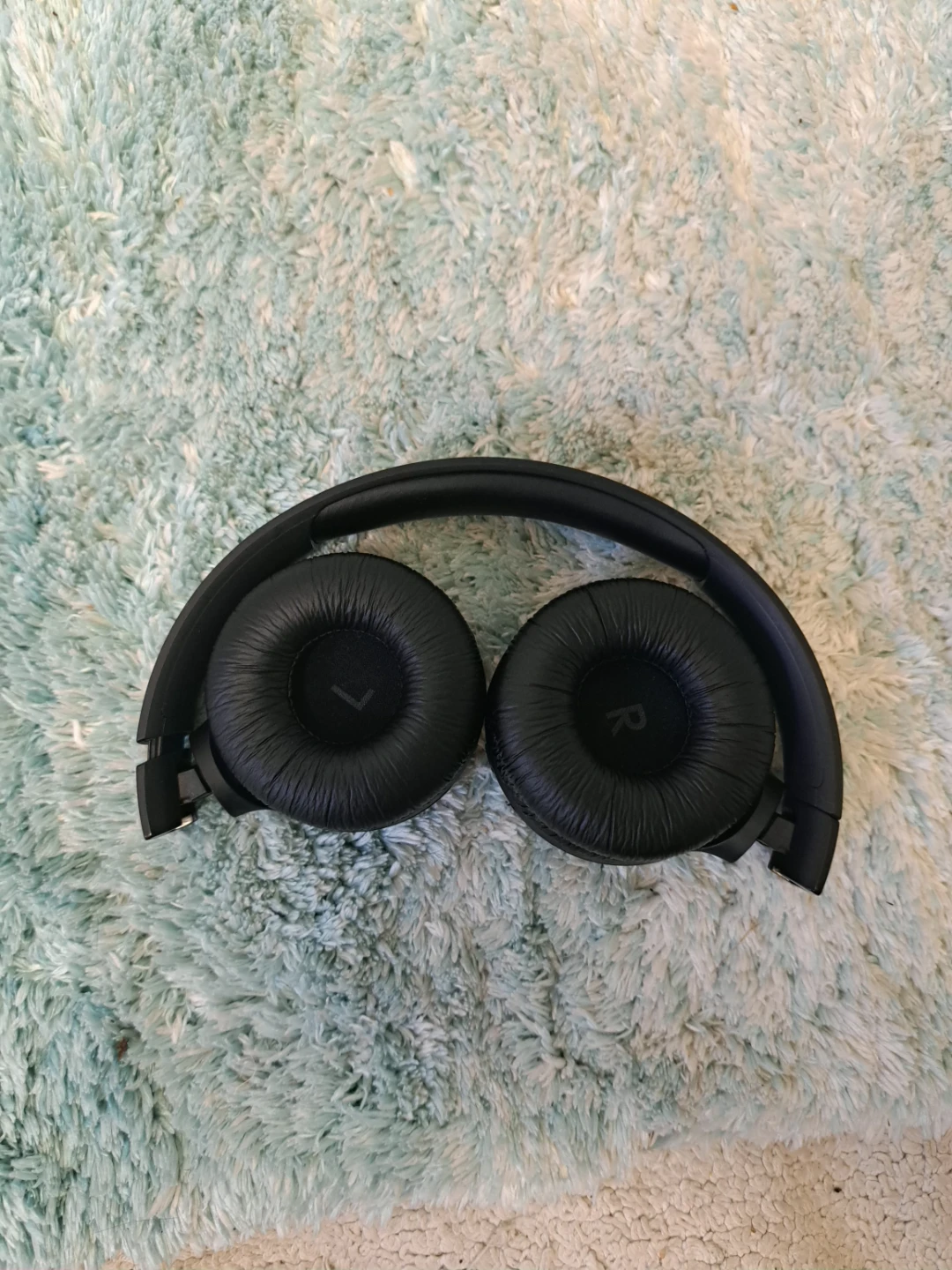 JBL Tune 510BT Wireless Headphones with charger - photo 4