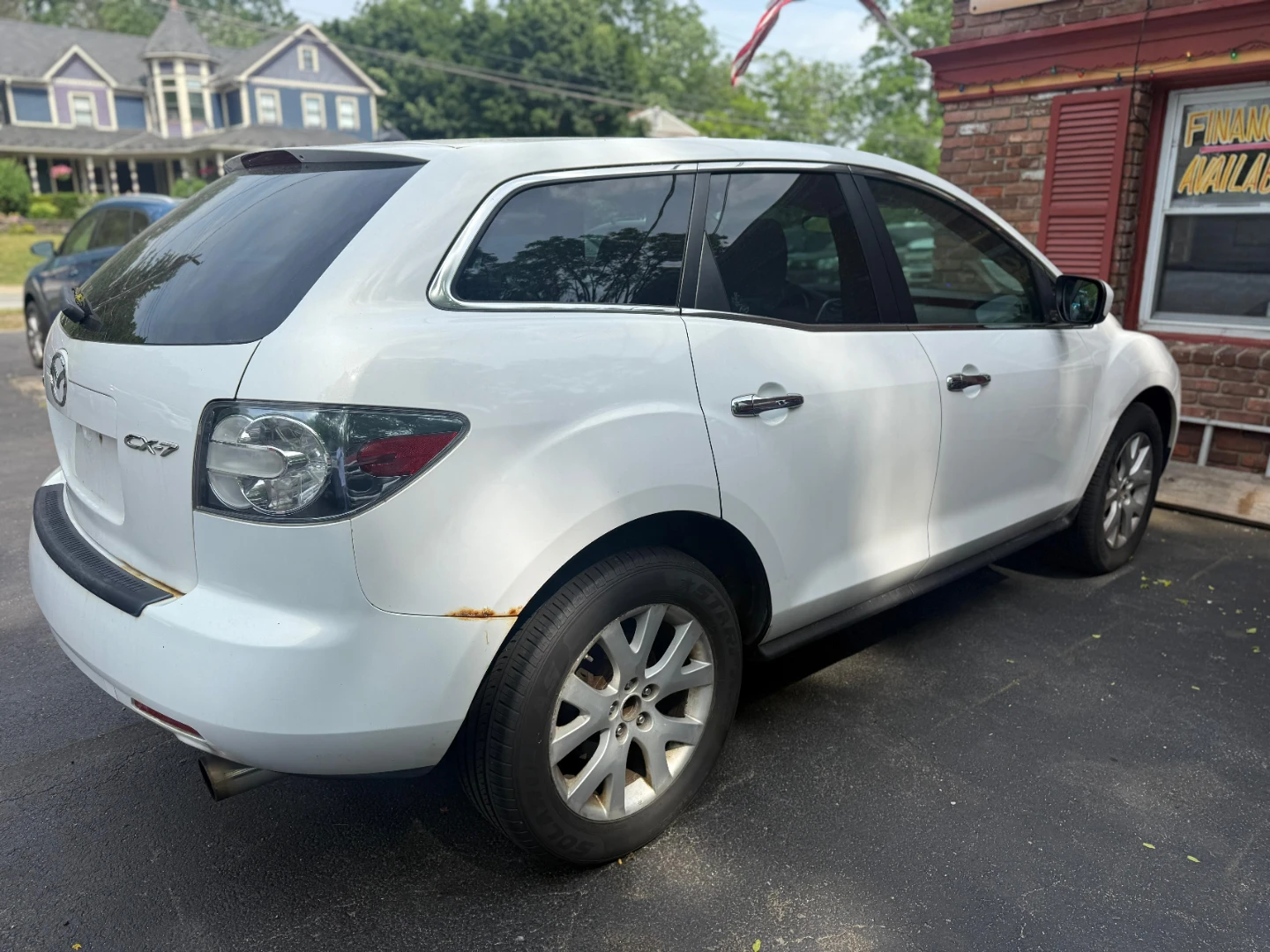 White Mazda CX-7 SUV - photo 4