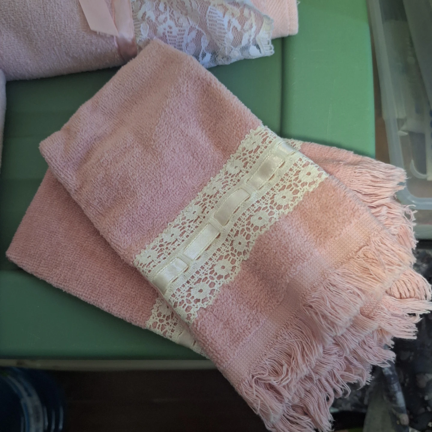 Pink Bath Towel Set with Lace Trim - photo 2
