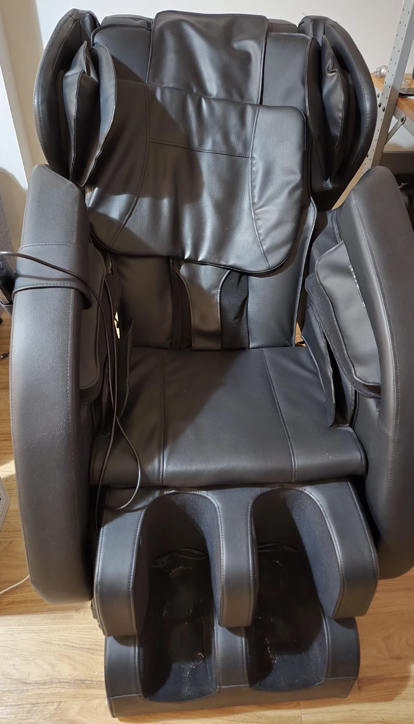 Black Faux Leather Massage Chair with Foot Rest