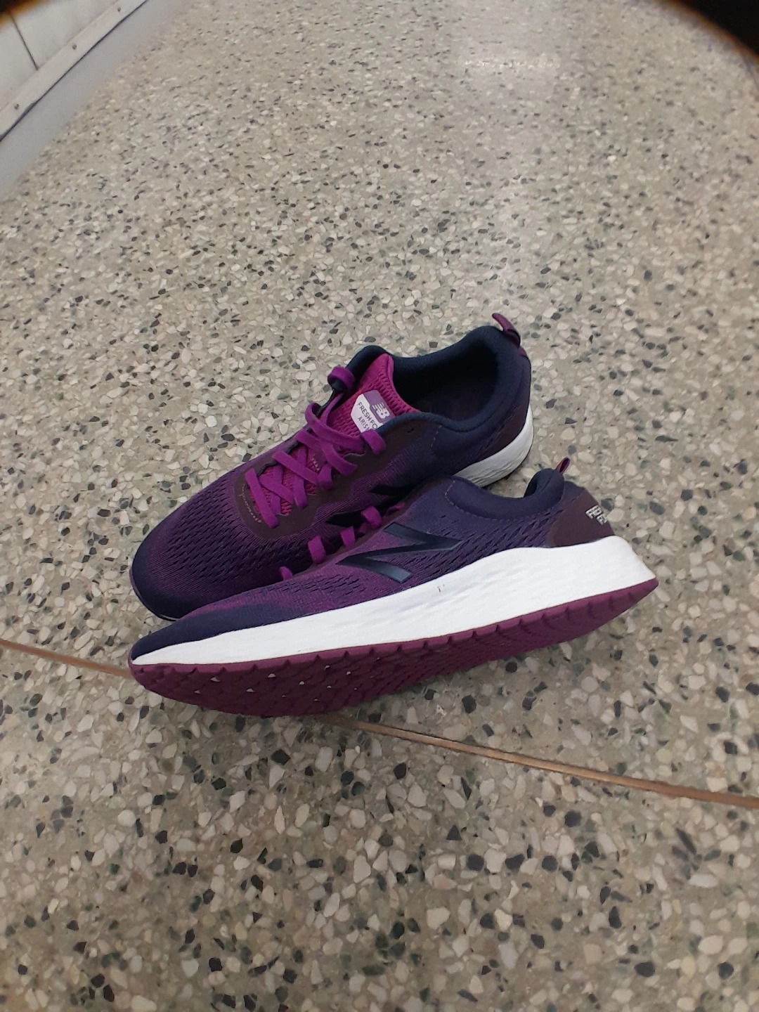New Balance Purple Running Shoes Women's Size 11 - photo 5