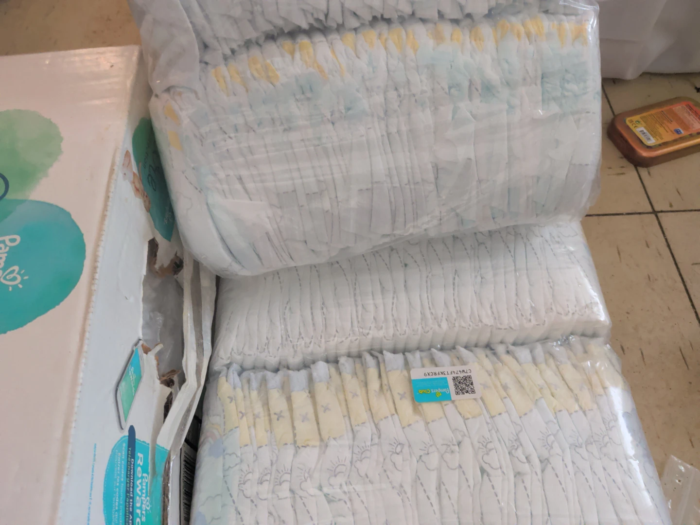 Pampers Pure Protection Diapers - Size 2 (74 Count)