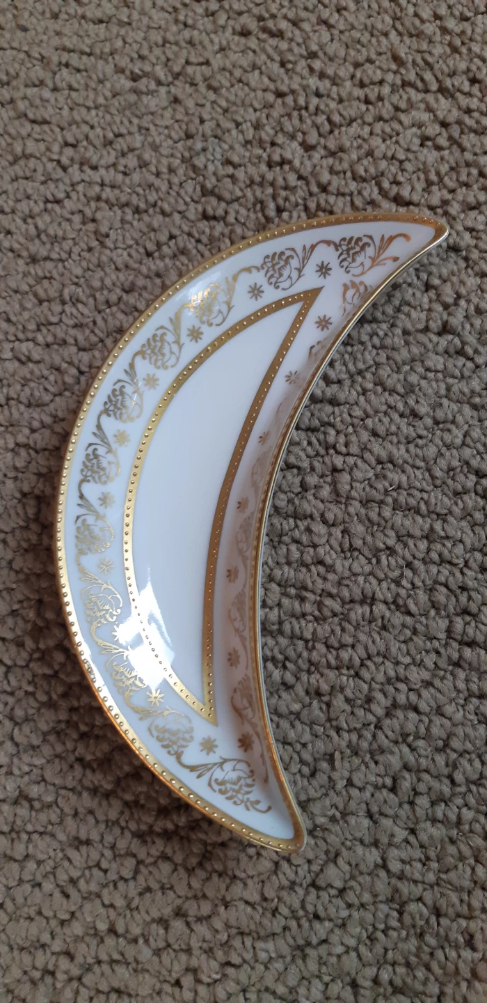Set of 3 Lovely Porcelain Pieces - photo 2