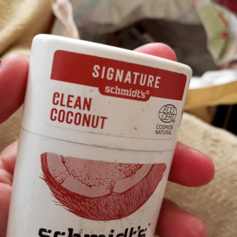 Schmidt's Natural Deodorant - Clean Coconut & Vanilla Oat Milk - photo 4