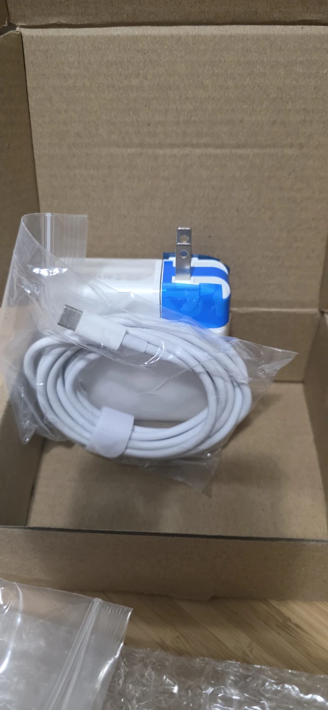 87W USB-C Power Adapter - photo 2