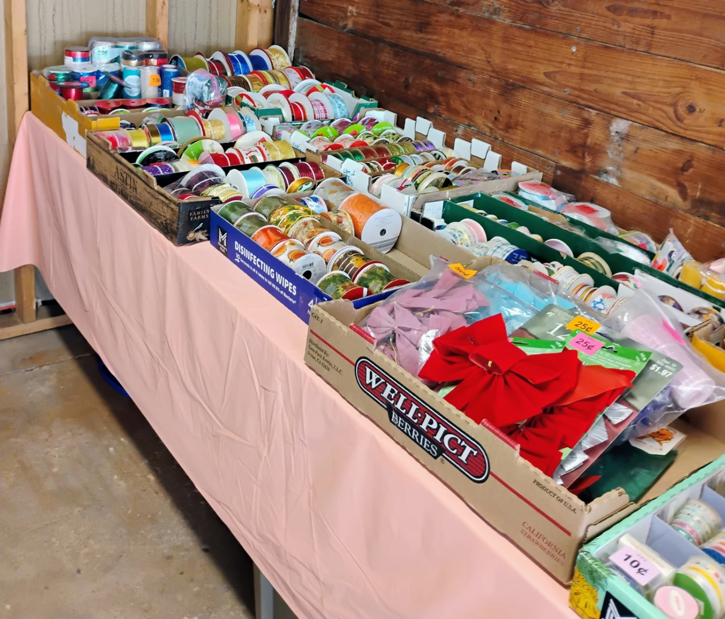 HUGE GARAGE SALE WITH LOTS OF CRAFTING SUPPLIES - photo 4