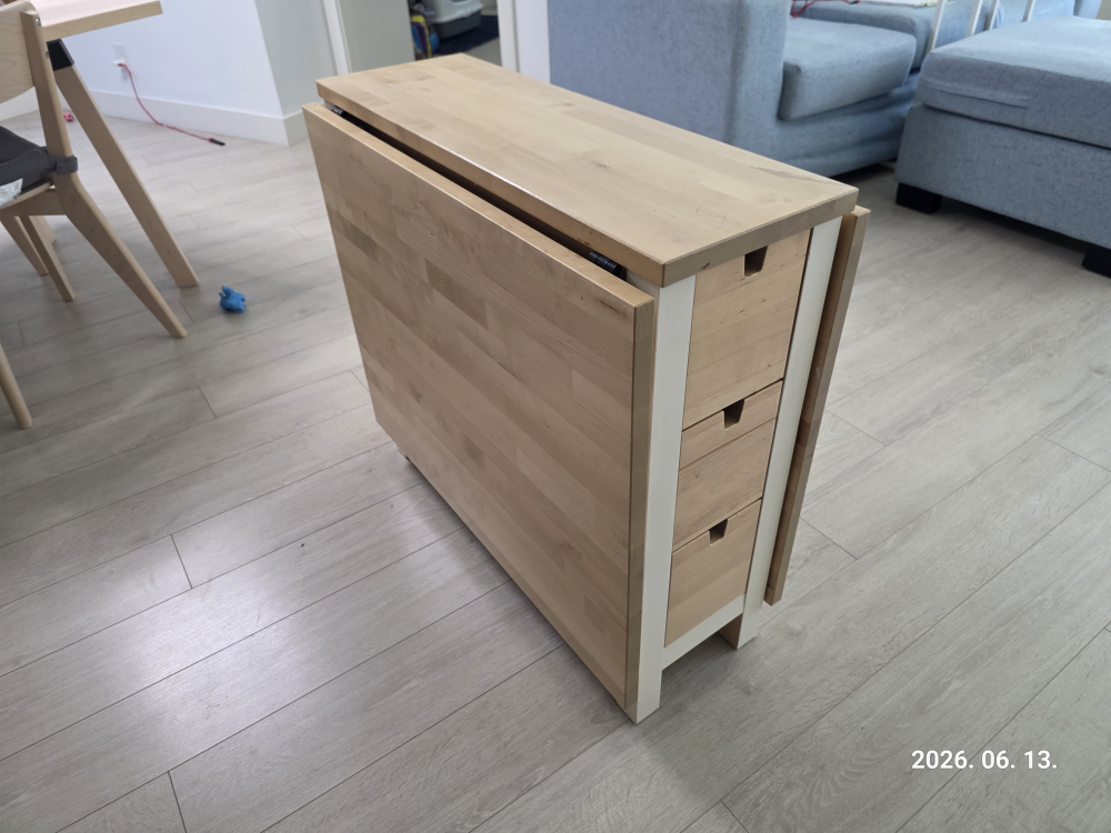Foldable Dining Table with Stools