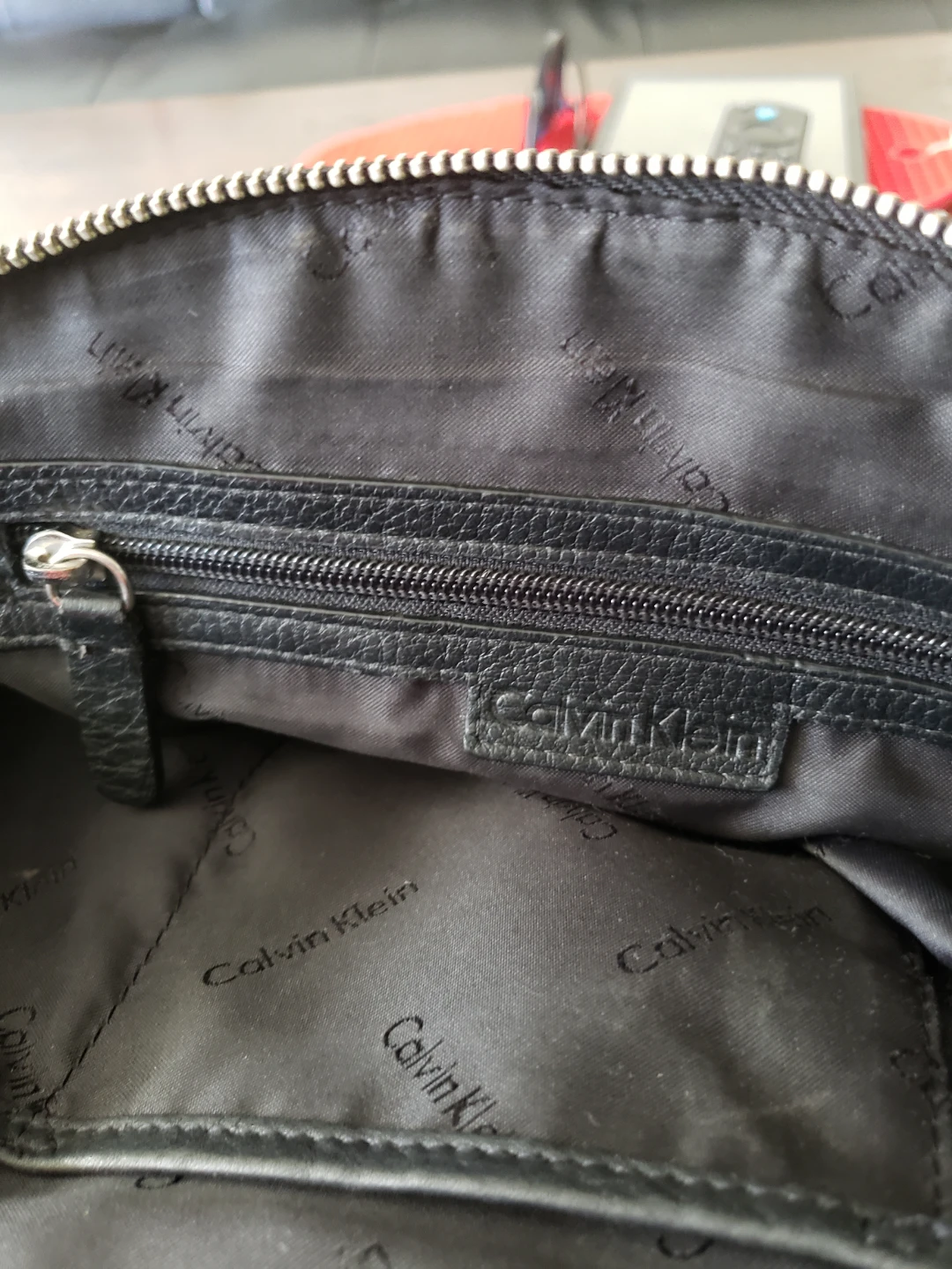 Calvin Klein Black Leather Shoulder Bag - photo 3