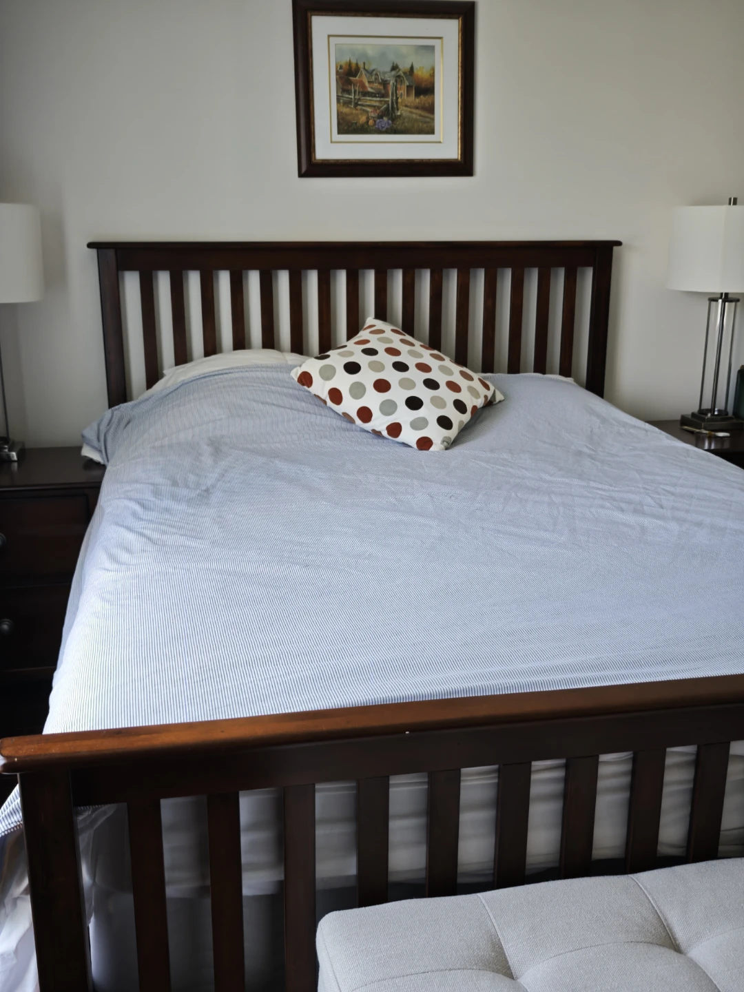 Moving Sale - Dark Wood Queen Bedroom Set with Two Nightstands - photo 3