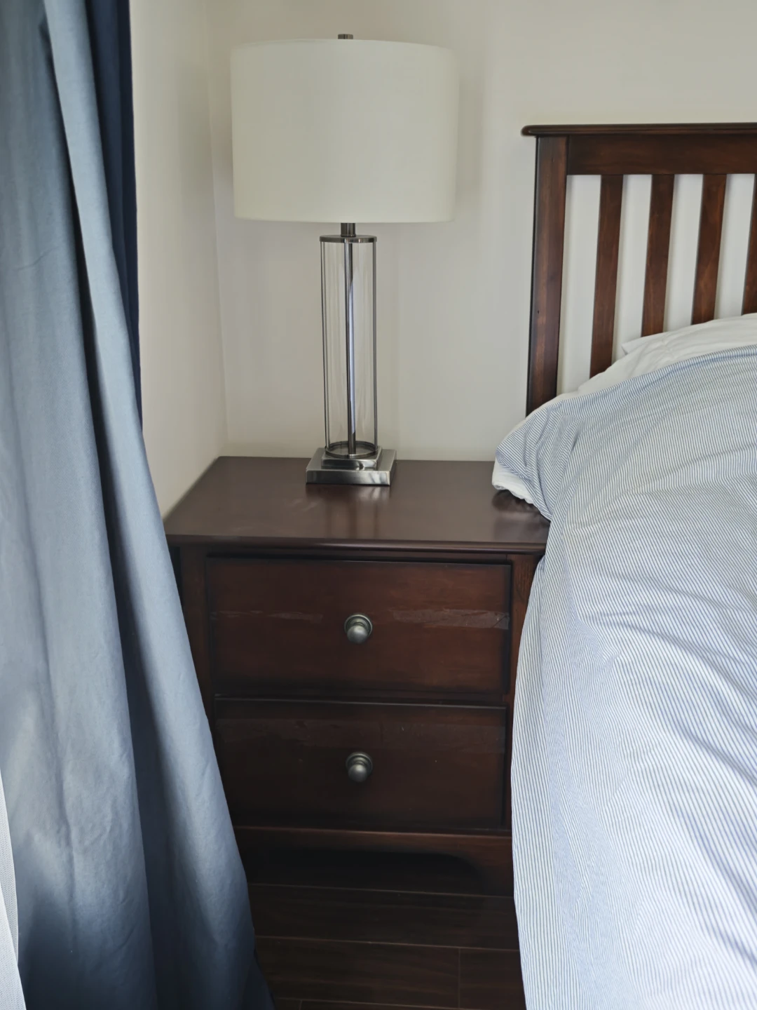 Moving Sale - Dark Wood Queen Bedroom Set with Two Nightstands - photo 5