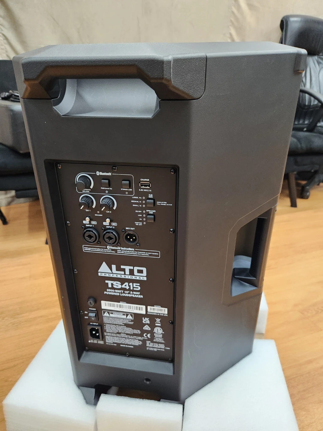 Alto TS415 2500W Powered Speaker - photo 5