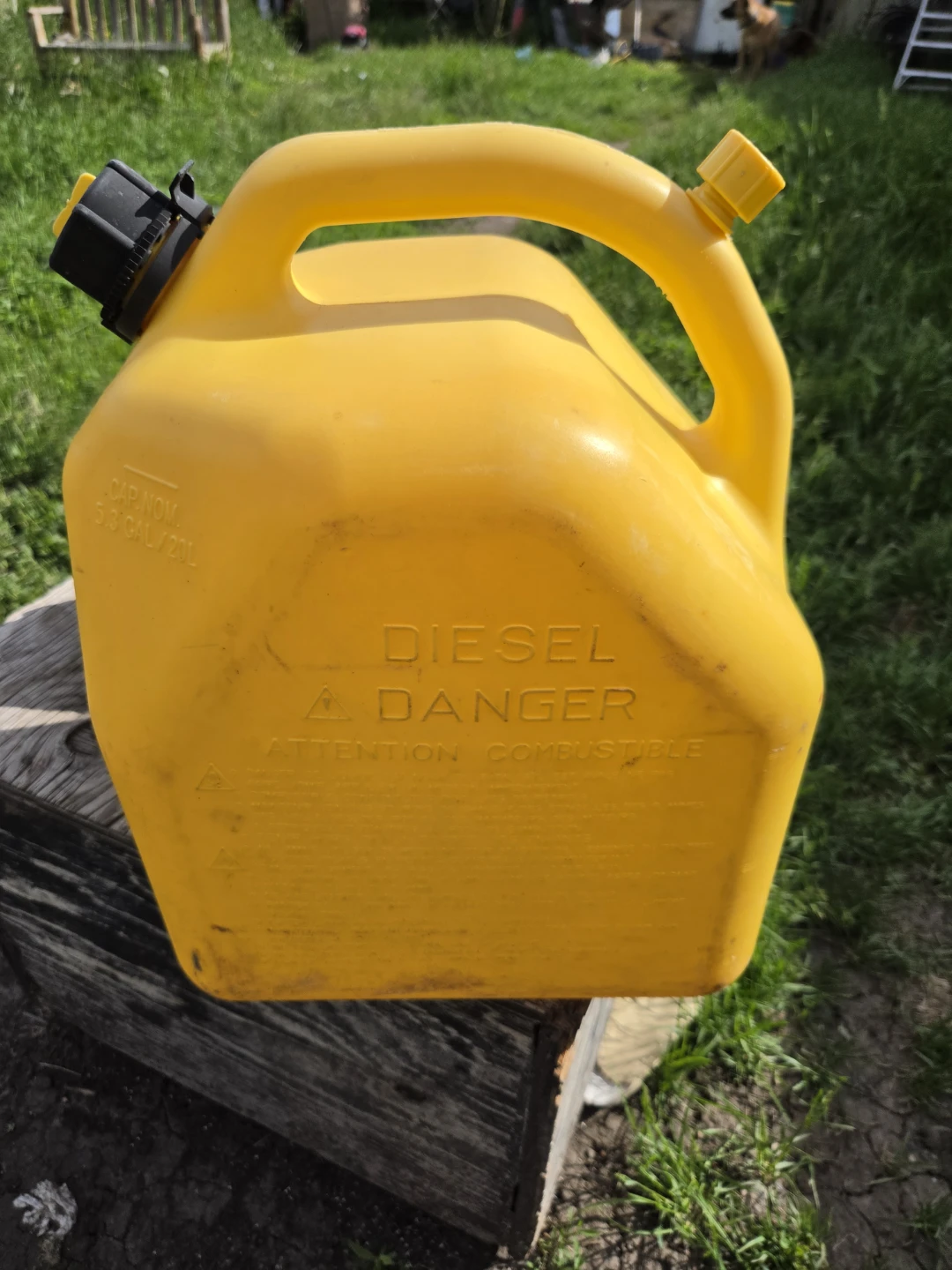 Yellow Diesel Fuel Can 20L / 5.3 Gallons