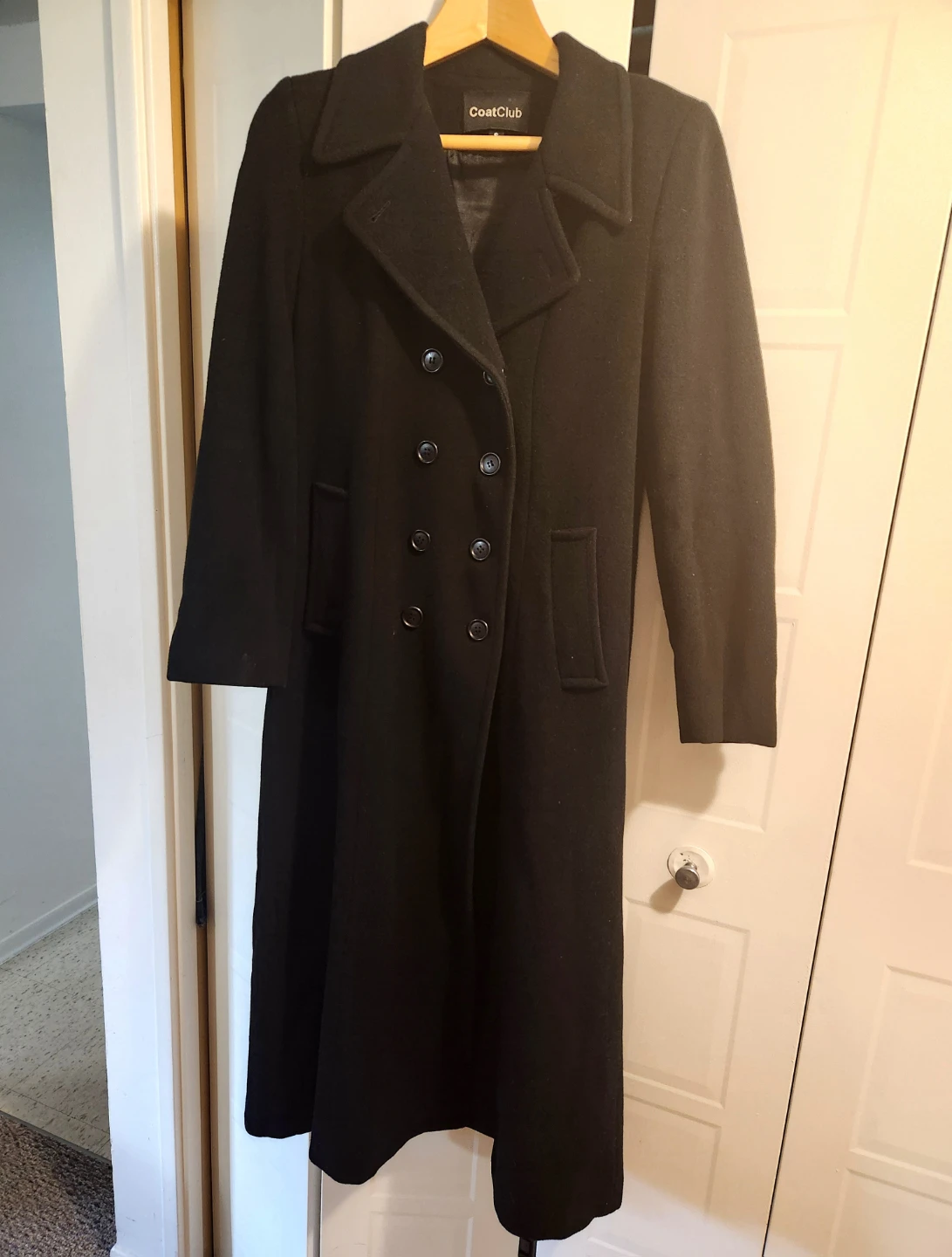 USED ~ Vintage Women's Wool Coat (Size 6)