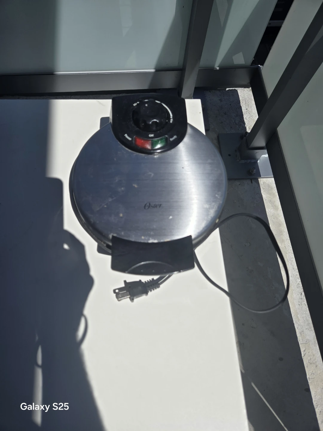 Oster Waffle Maker - photo 3