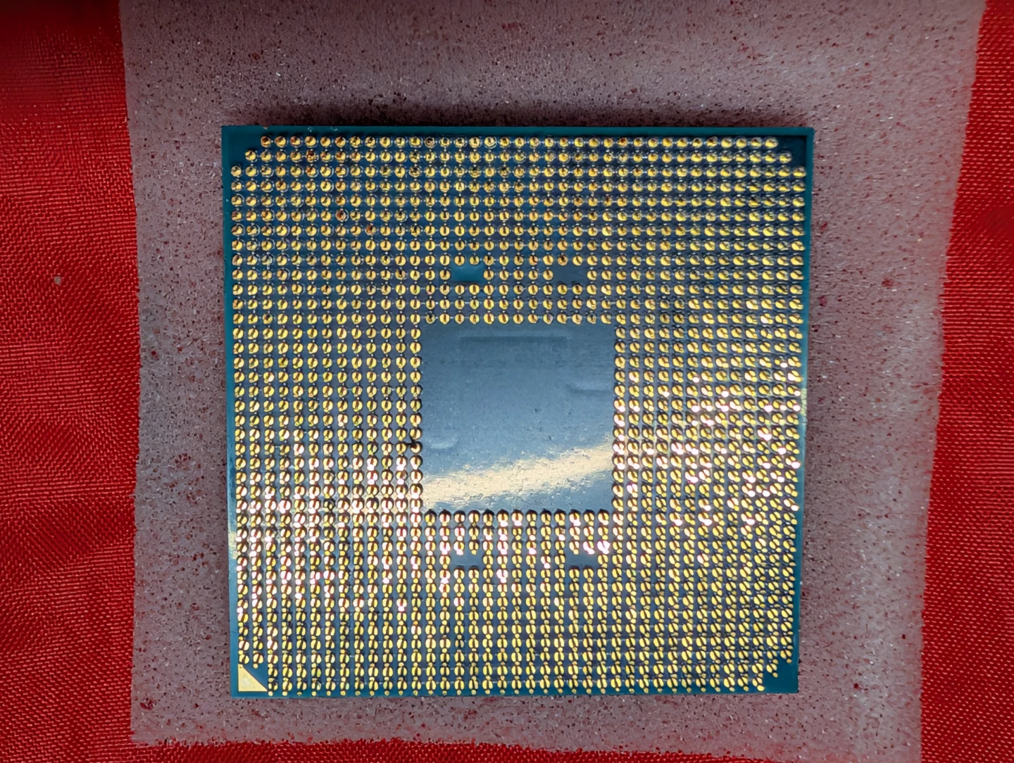 AMD Ryzen 3 2200G Processor - photo 2