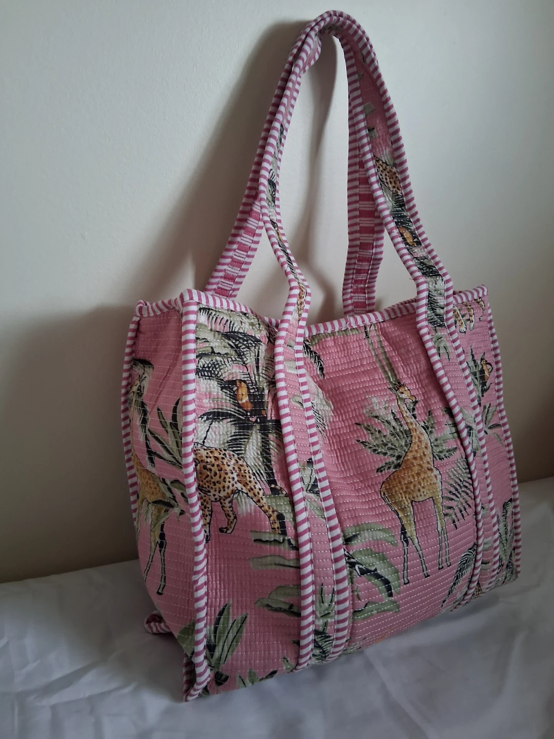 NEW QUILTED TOTE BAG WITH GIRAFFE AND LEOPARD PRINT - photo 2