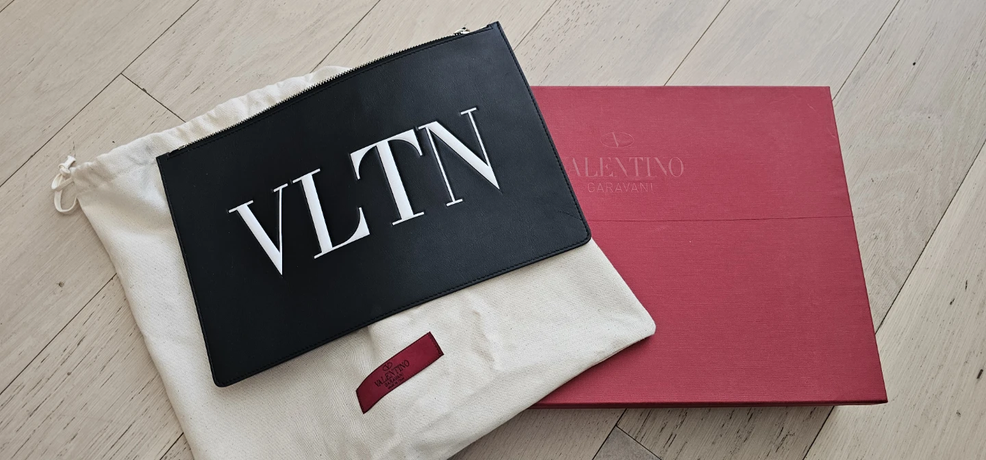 Valentino Garavani VLTN Pouch - photo 2