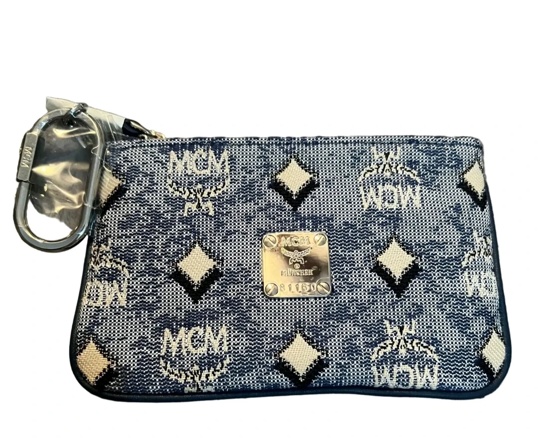 MCM Pouch with Keychain Wallet - photo 3