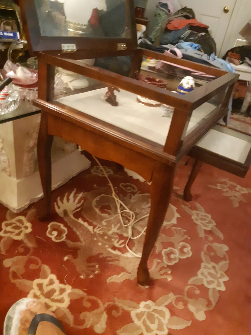 Wooden Display Cabinet with Glass Top - photo 3