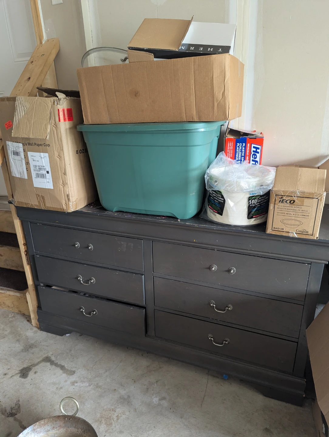 Wooden dresser,