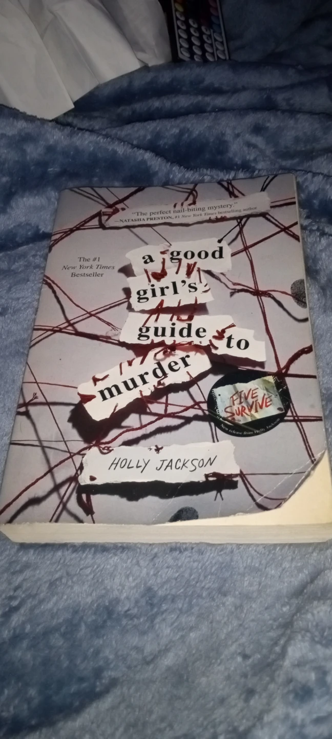 A Good Girl's Guide to Murder by Holly Jackson Paperback Book⚽