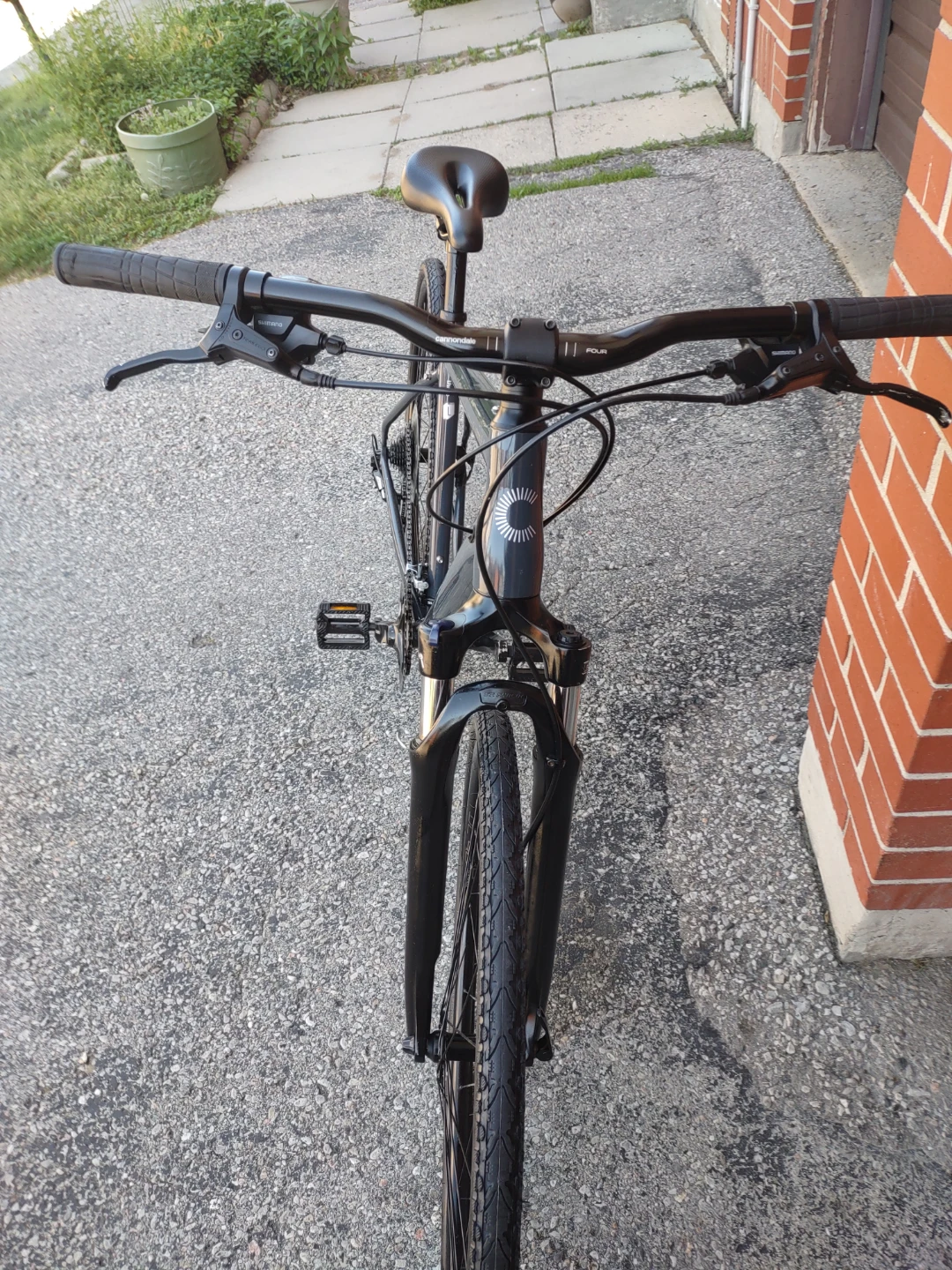 Cannondale Quick CX Three Hybrid Bike - photo 3