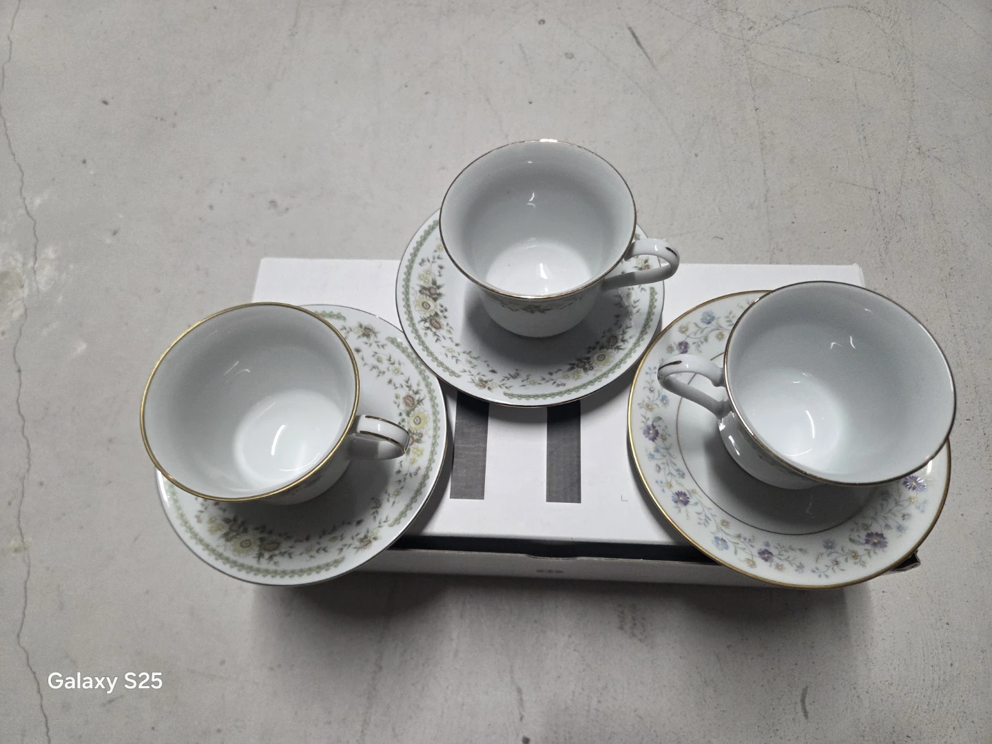 Set of 3 Teacups and Saucers