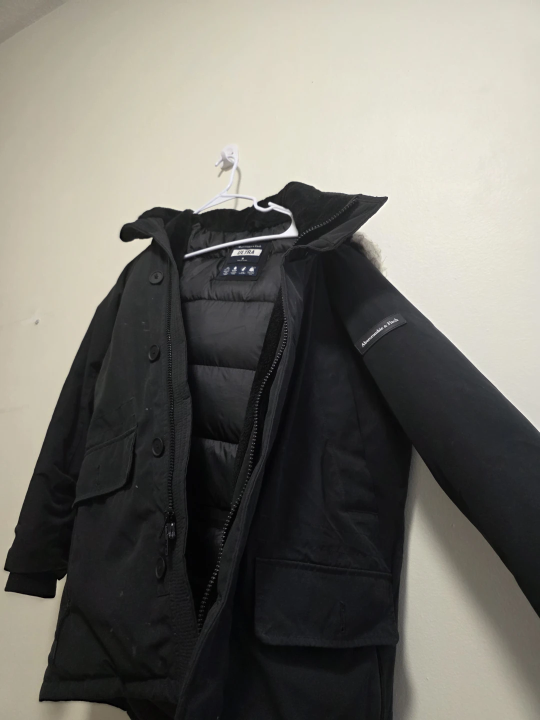 Abercrombie & Fitch Black Fur-Trimmed Parka - photo 2