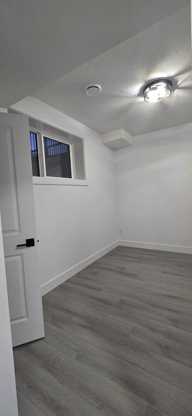 2 bedroom basement - photo 5