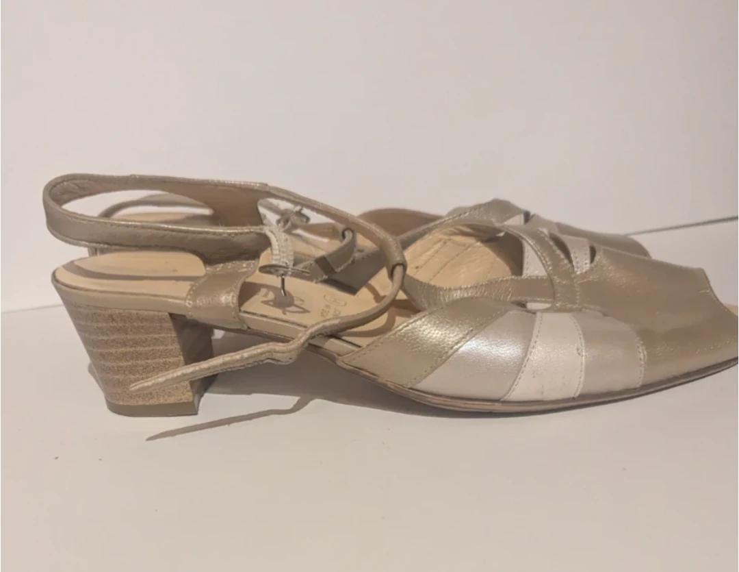 Amicale Heeled Sandals - Gold - photo 4