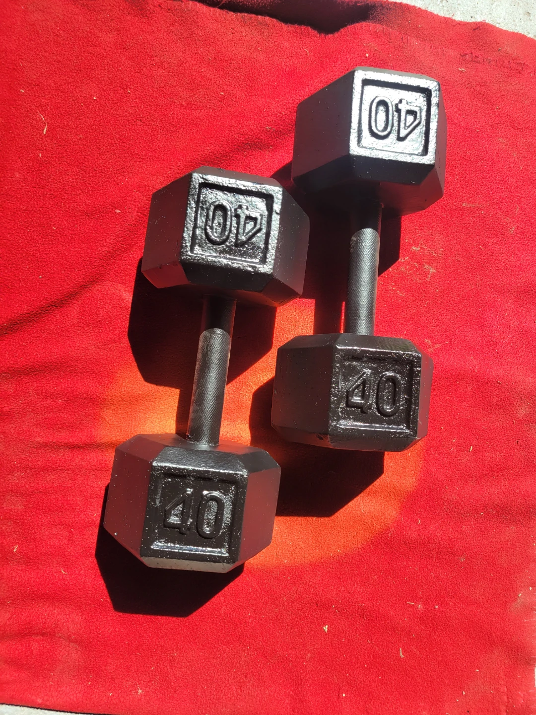 SET OF 40LB.  HEXHEAD DUMBBELLS TOTAL 80LBs