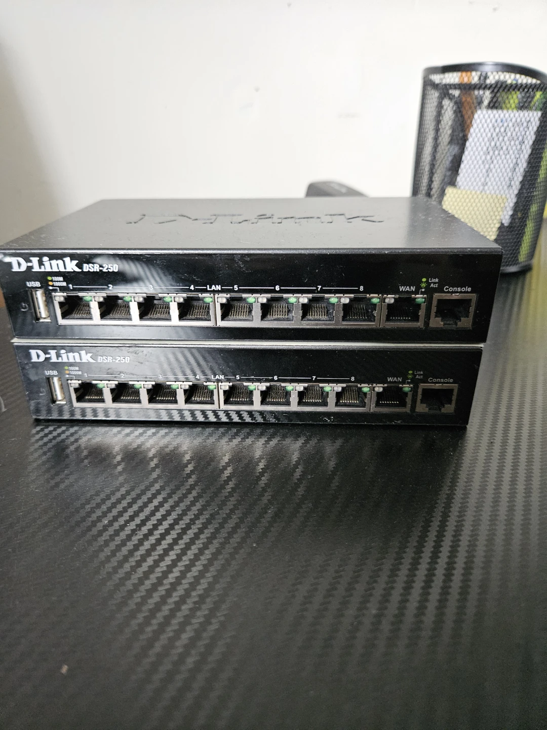 D-Link DSR-250 Network Router