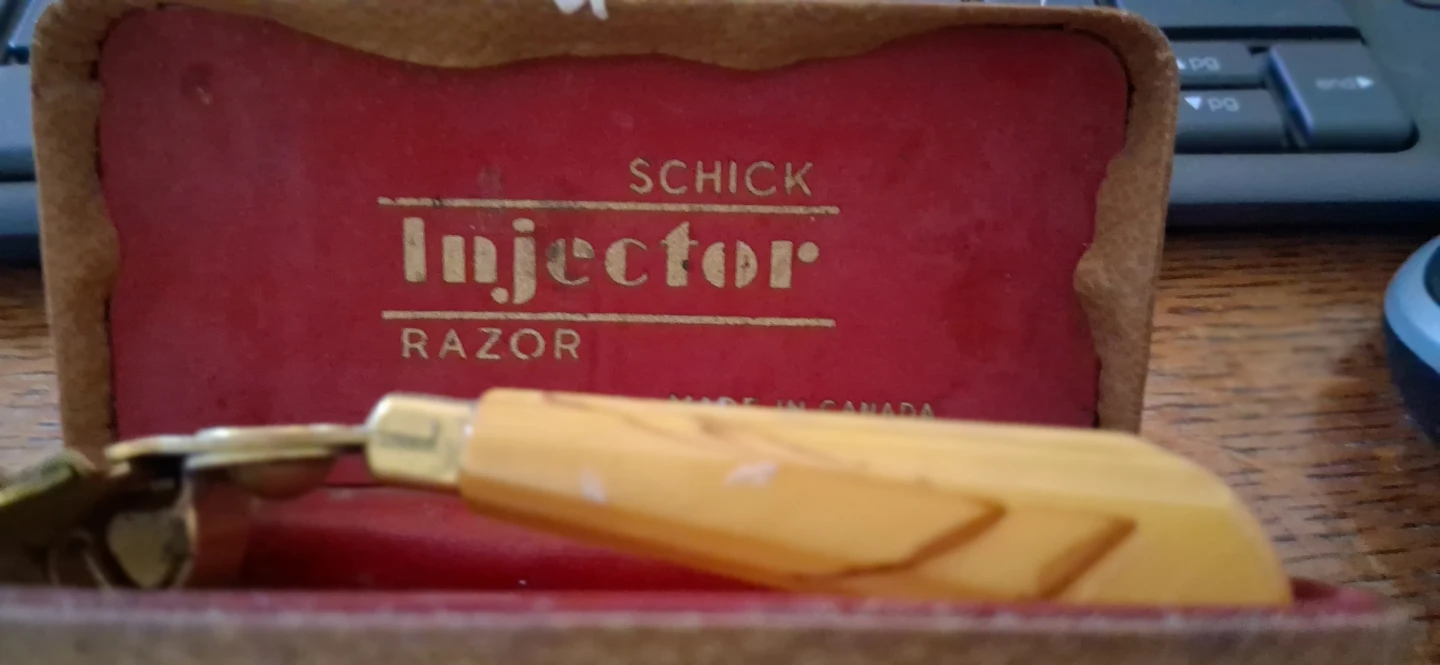 Schick Injector Razor Set