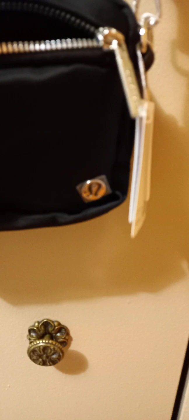 NEW Lululemon unisex Everywhere Crossbody Bag - Metal Hardware - photo 5