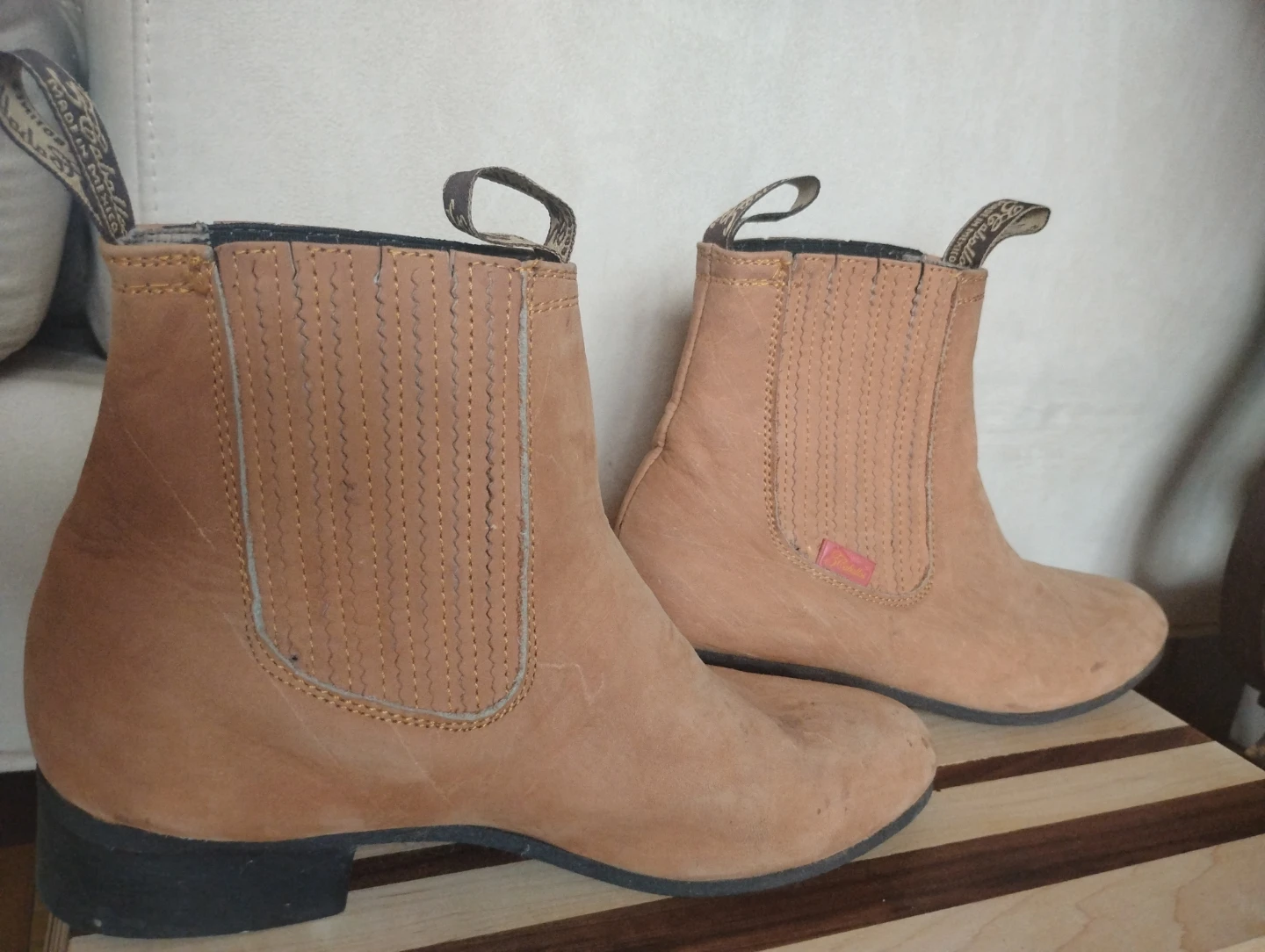 3 Caballos Mexican Vintage Suede Ankle Boots (Women's 9) - photo 5