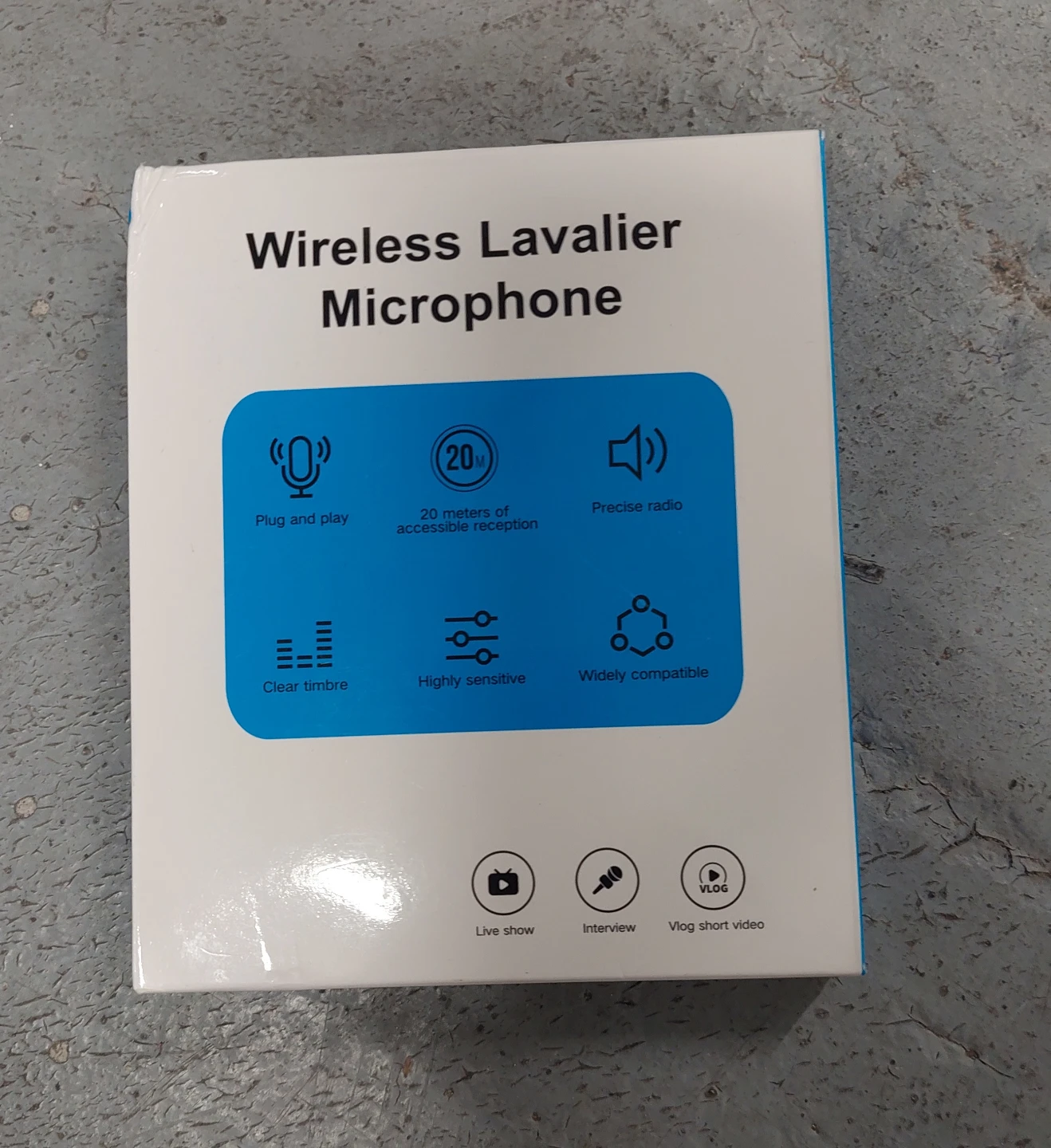Wireless Lavalier Microphone Set