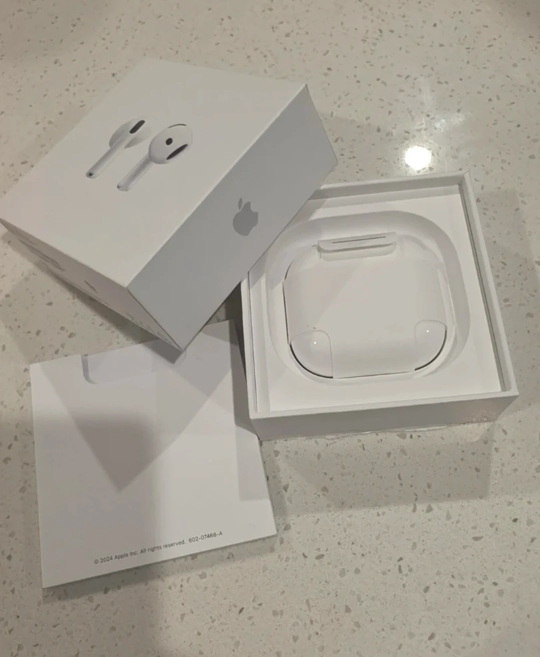 Apple Airpods 4 - photo 3