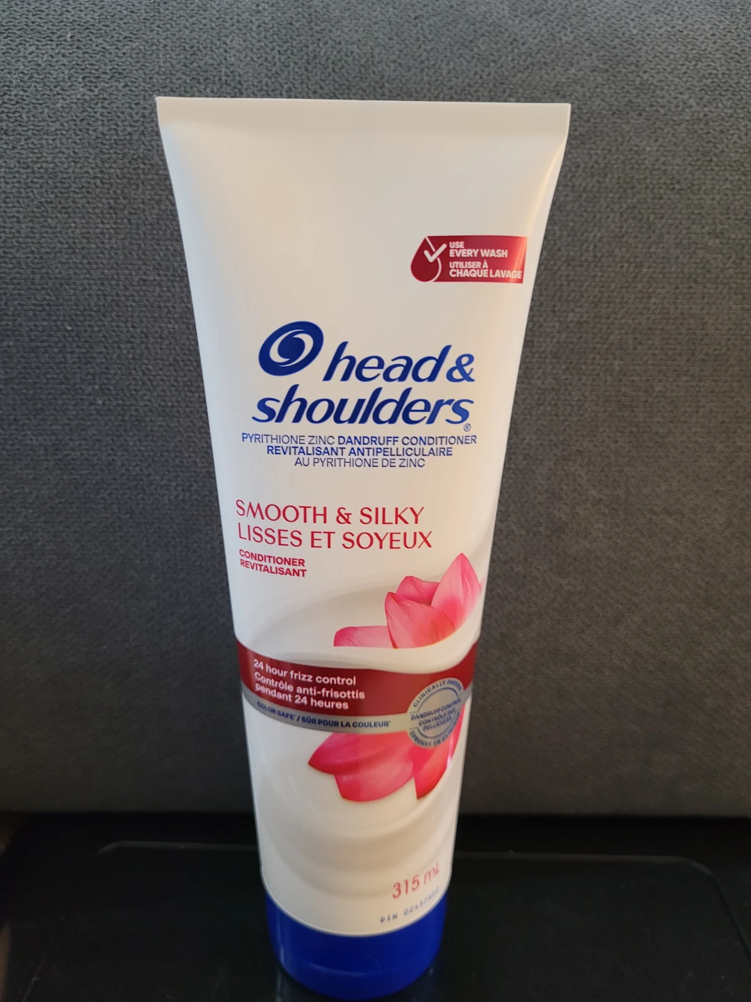 Head & Shoulders Smooth & Silky Dandruff Conditioner 315 mL