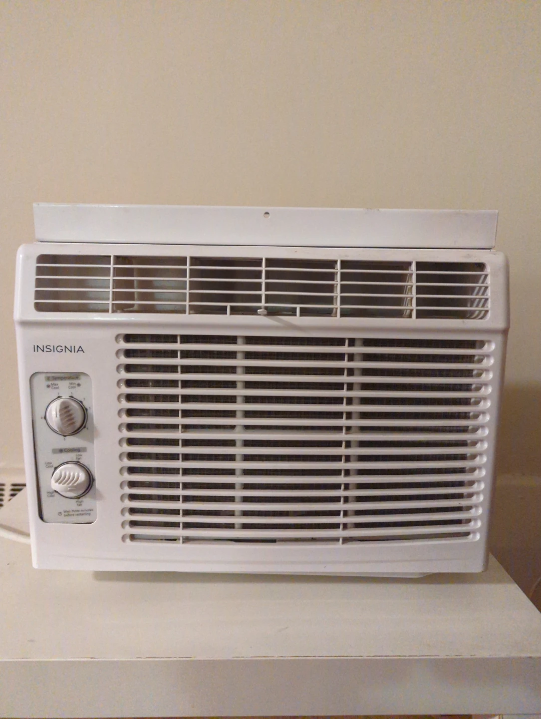 Insignia Window Air Conditioner 5000 BTU